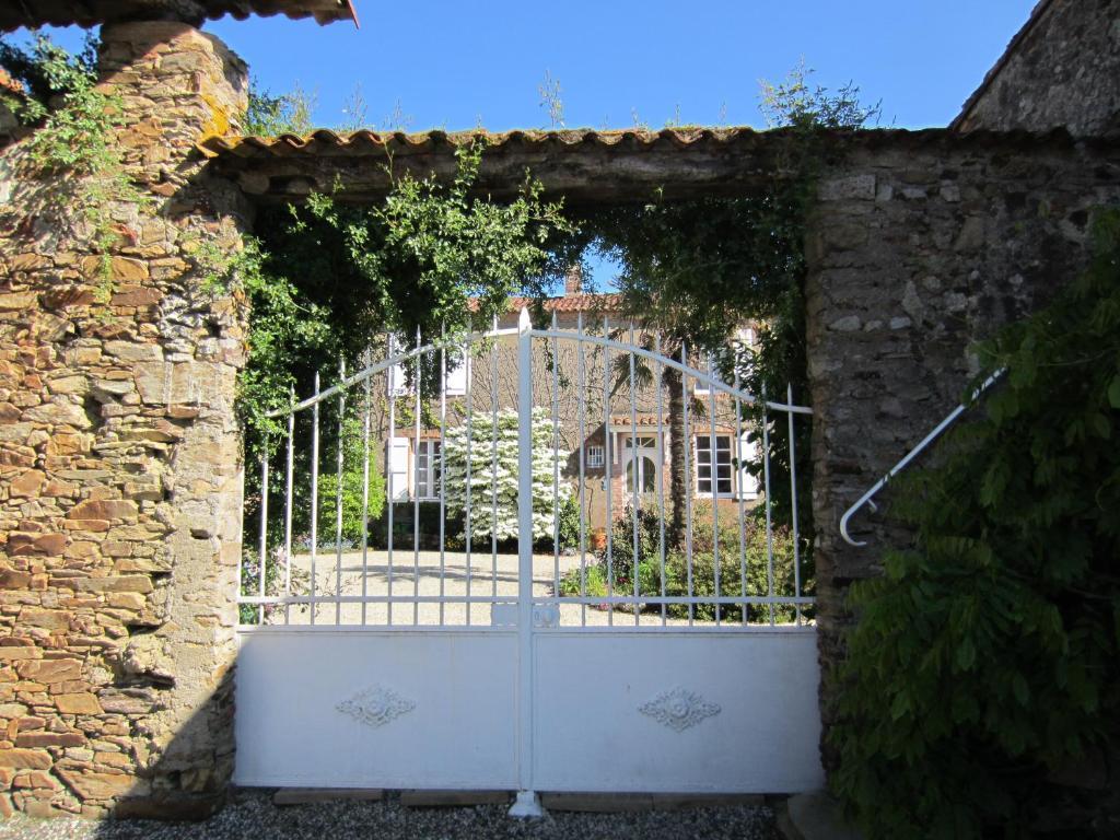 Relais De La Riniere Acomodação com café da manhã Le Landreau Exterior foto