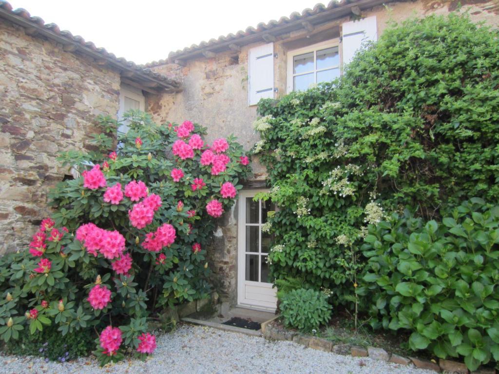 Relais De La Riniere Acomodação com café da manhã Le Landreau Exterior foto